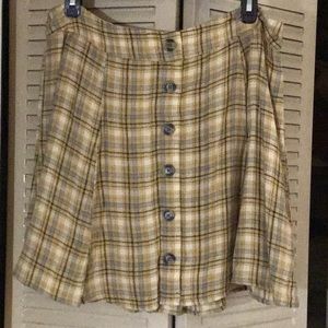 Plaid yellow button skirt